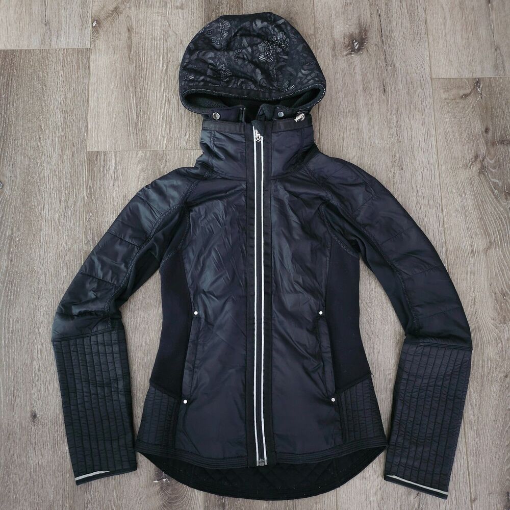 Lululemon Women's Run Bundle Up Down Full Zip Jacket Sz 4 Removable Hood Fitted